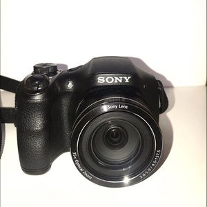 Sony cyber-shot DSLR camera!